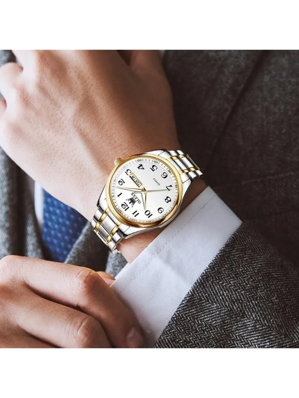 Men's Silver And Gold Stainless Steel Analog Quartz Classic Waterproof Watch